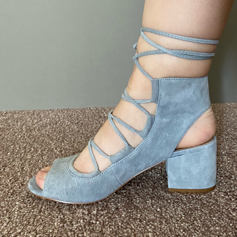 Lovely genuine leather suede light blue lace heels Steve Madden 7 (EUR 37.5)